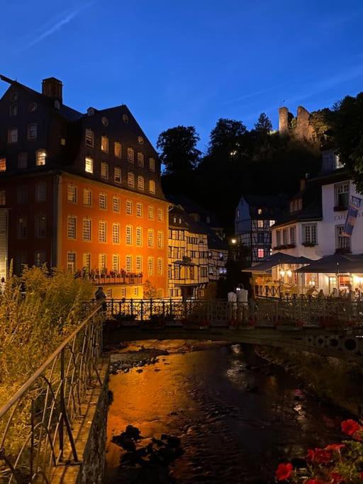Hueftgold Schlafen & Wohnen Apartment Monschau Ngoại thất bức ảnh