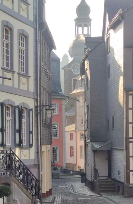 Hueftgold Schlafen & Wohnen Apartment Monschau Ngoại thất bức ảnh