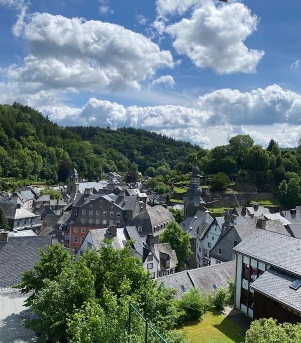 Hueftgold Schlafen & Wohnen Apartment Monschau Ngoại thất bức ảnh